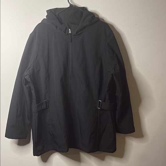 Men's Sleek Black Hooded Raincoat - Picture 1 of 10